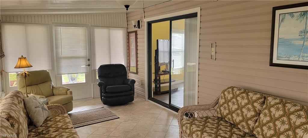 SPRING CREEK VILLAGE - Residential Lease