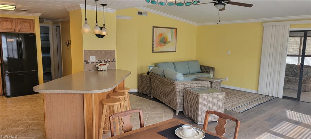 SPRING CREEK VILLAGE - Residential Lease