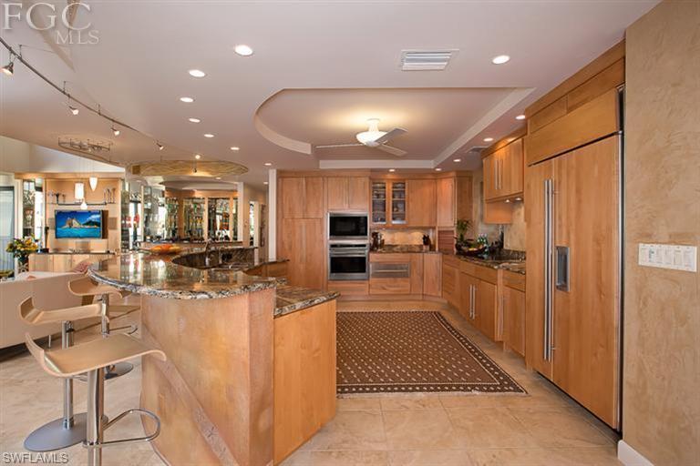 SANIBEL HARBOUR TOWER CONDO - Residential