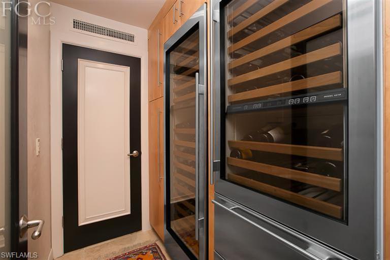 SANIBEL HARBOUR TOWER CONDO - Residential