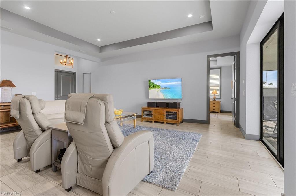 CAPE ROYAL - Residential