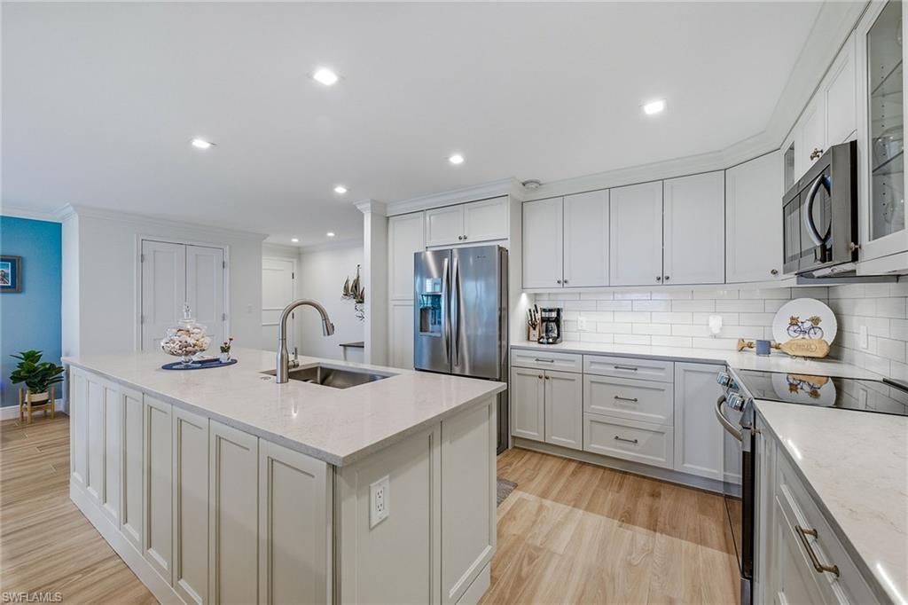 BREAKERS - Residential