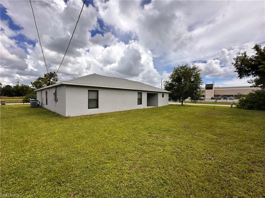 CAPE CORAL - Residential