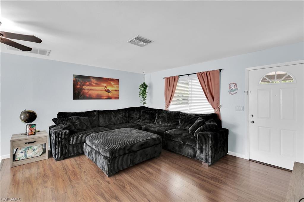 FOXMOOR PINES - Residential