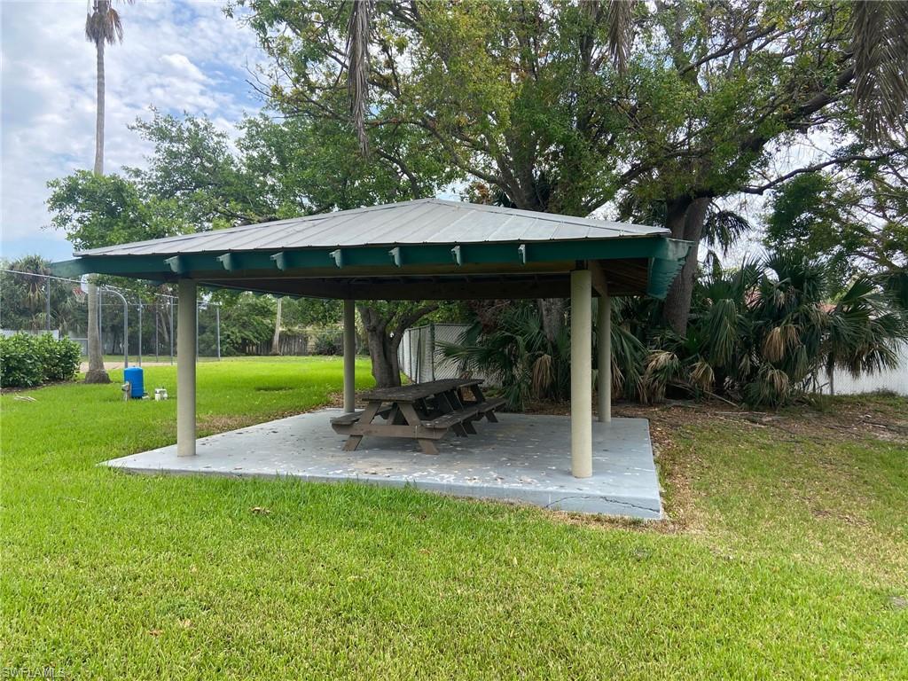 WILLOW CREEK - Residential