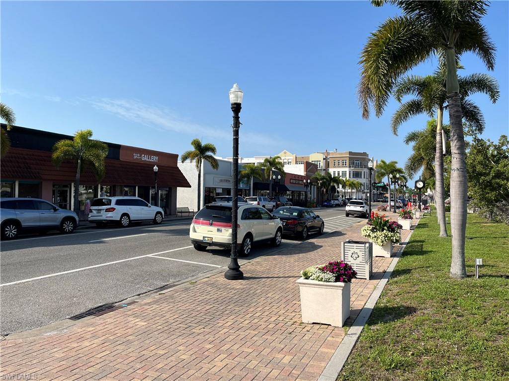 POINT WEST - Residential