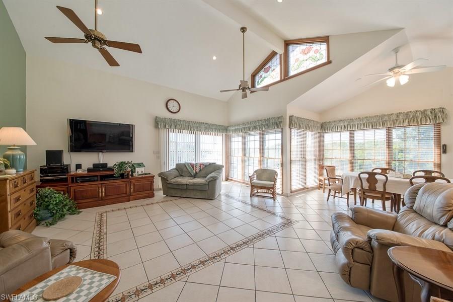 SIESTA ISLES - Residential