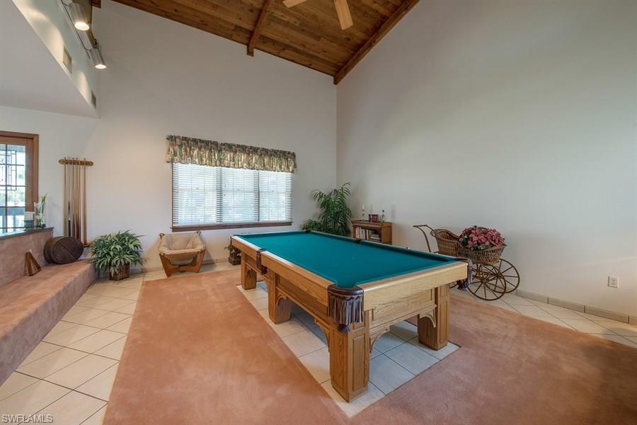 SIESTA ISLES - Residential