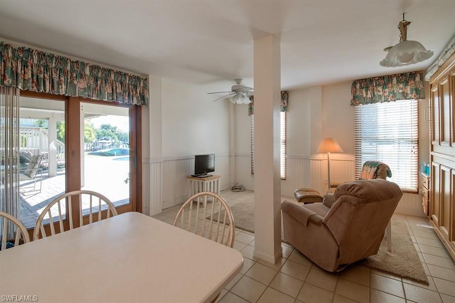 SIESTA ISLES - Residential