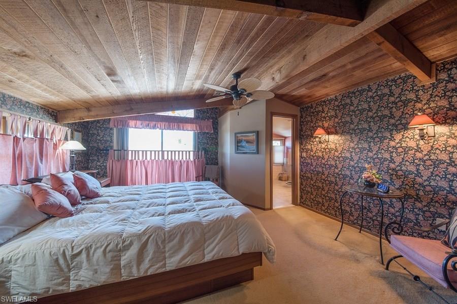 SIESTA ISLES - Residential