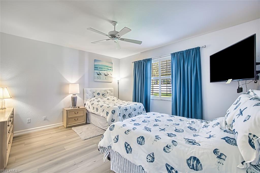 REFLECTION LAKES - Residential