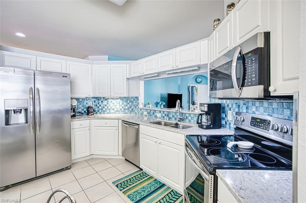 REFLECTION LAKES - Residential