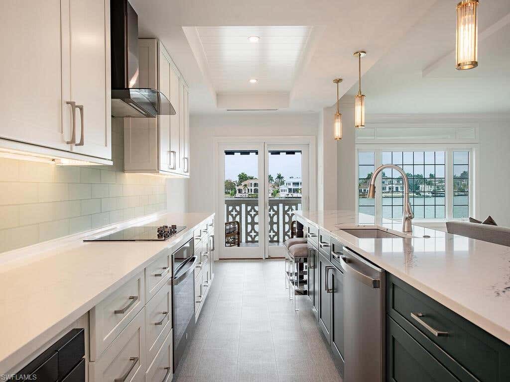 Photo of 4000 Gulf Shore BLVD N #600, NAPLES, FL 34103 (MLS # 224004675)
