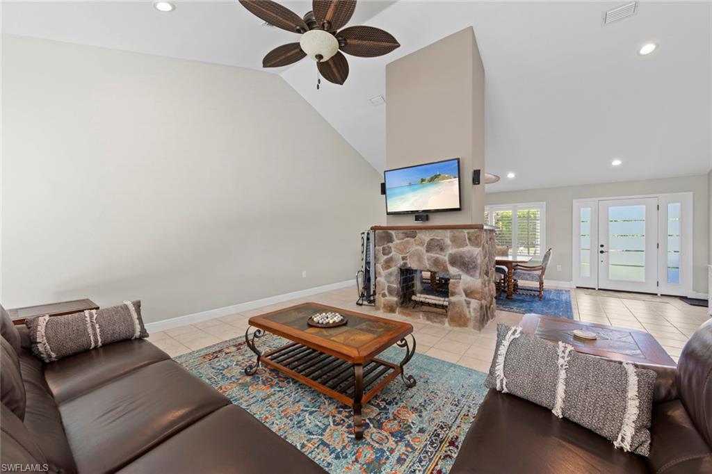 PALM ISLES - Residential