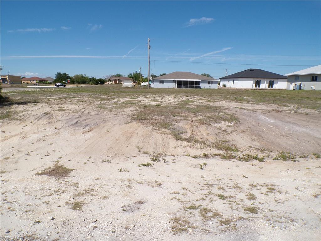 CAPE CORAL - Land
