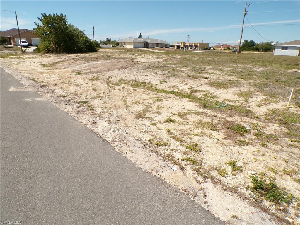 CAPE CORAL - Land