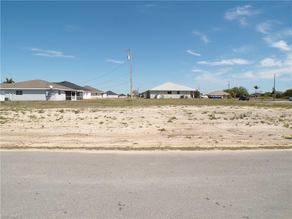 CAPE CORAL - Land
