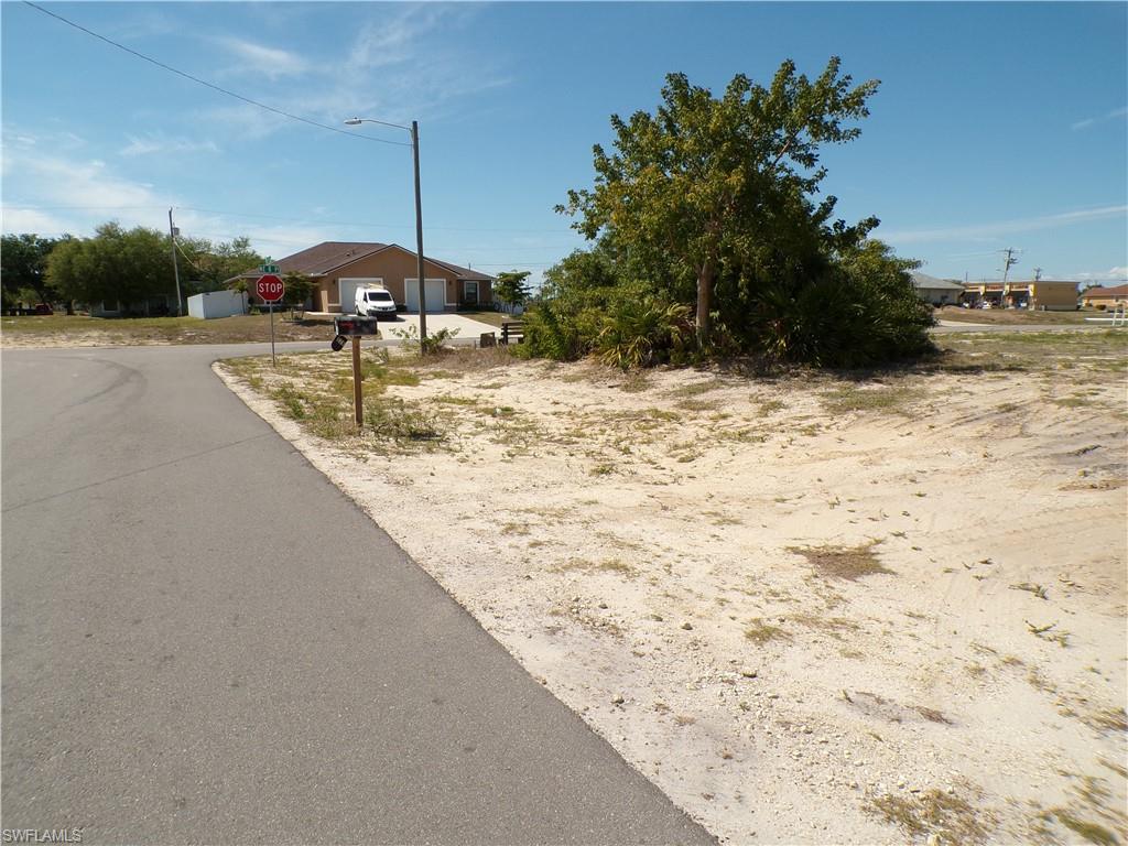 CAPE CORAL - Land