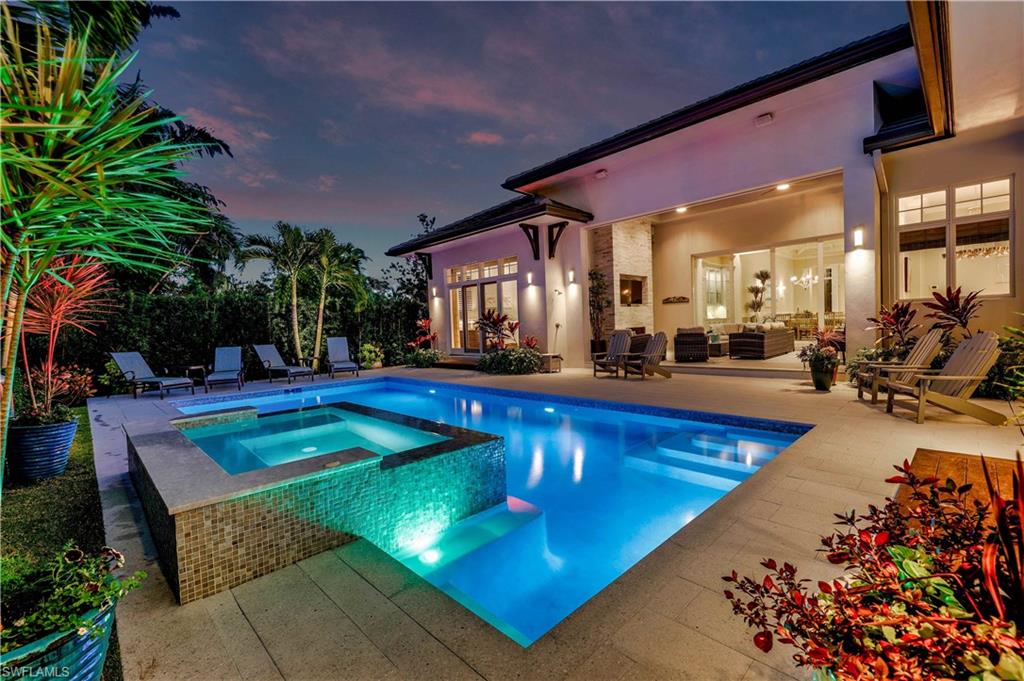 MOORINGS - Residential