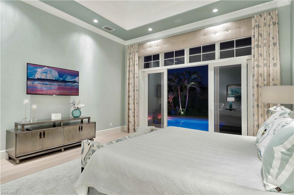 MOORINGS - Residential