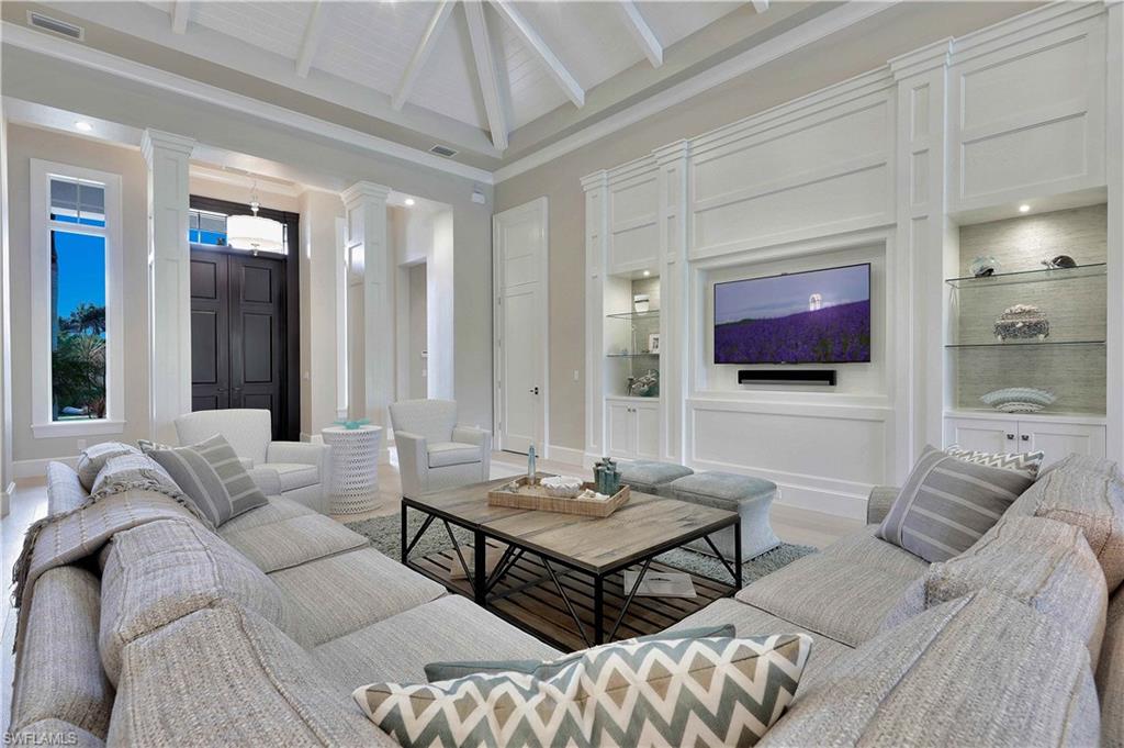 MOORINGS - Residential