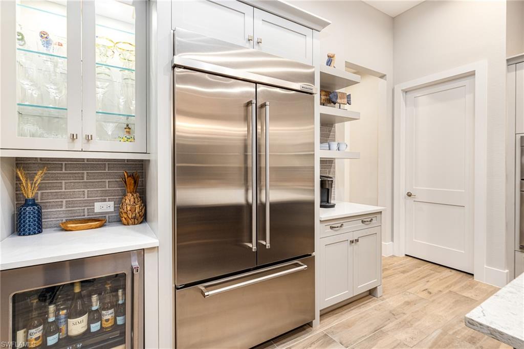 CRANE POINT - Residential