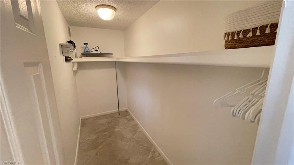 GLADES COUNTRY CLUB - Residential