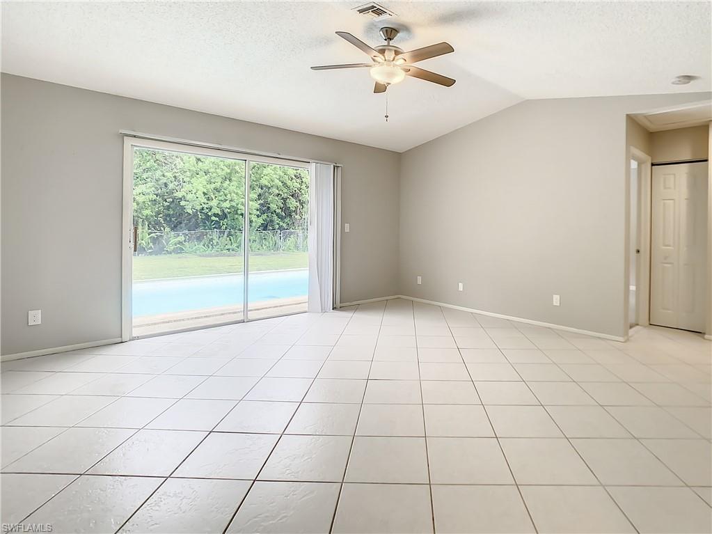 RIVERDALE - Residential