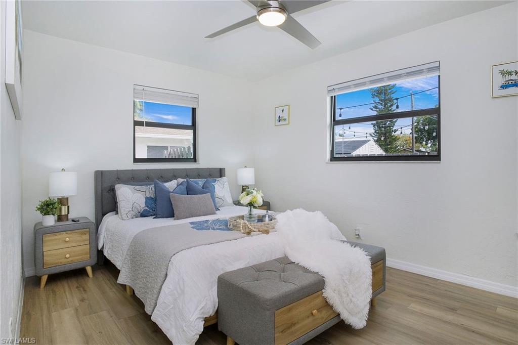 NAPLES VILLAS - Residential