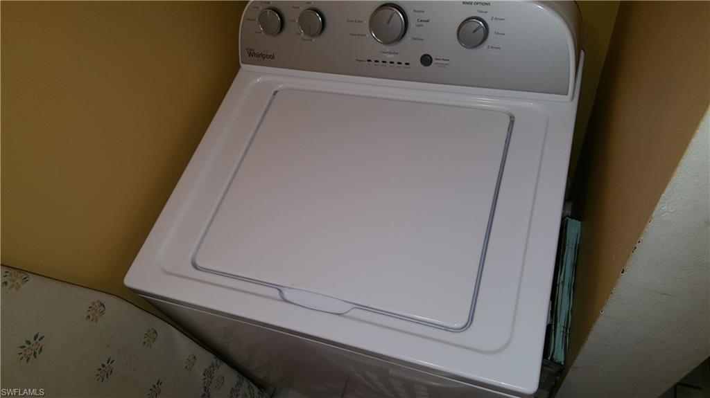 PARKWOODS TOWNHOUSE COMMUNITY - Residential