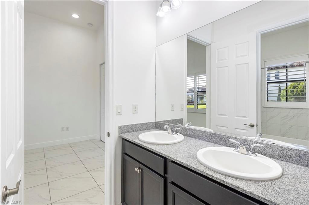 MAPLE RIDGE - Residential