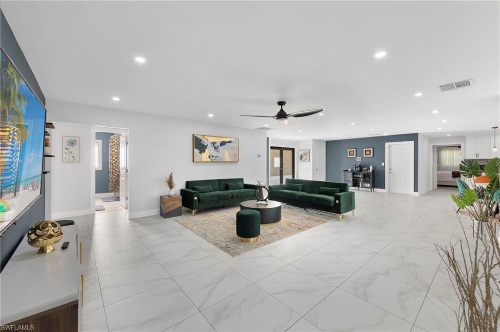 CAPE CORAL - Residential Lease