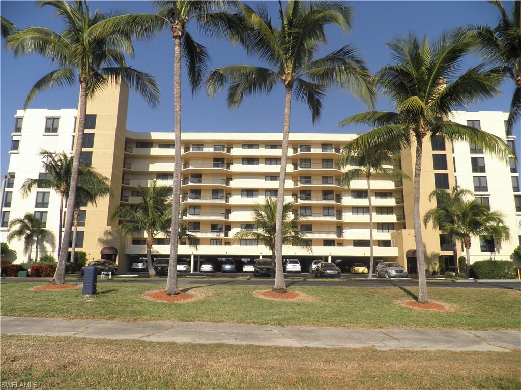 THE PALMS OF BAY BEACH - Residential