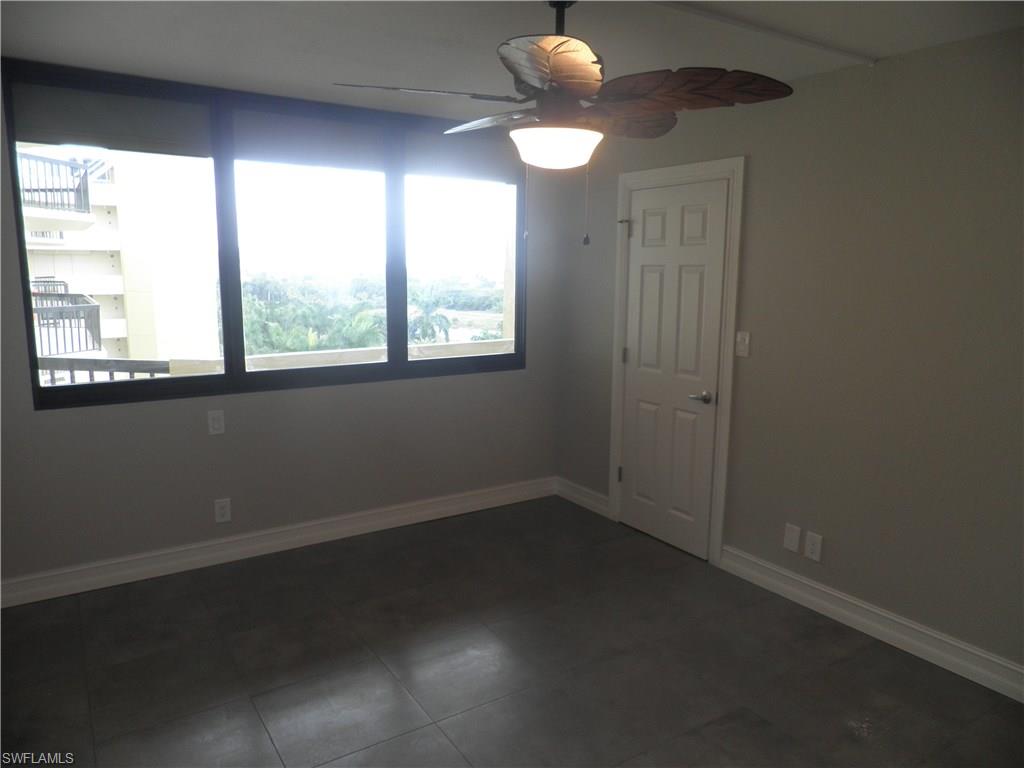 THE PALMS OF BAY BEACH - Residential