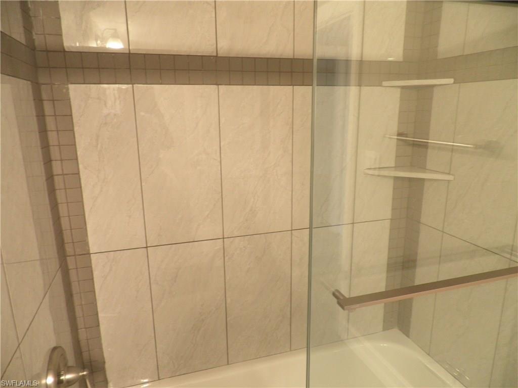 THE PALMS OF BAY BEACH - Residential