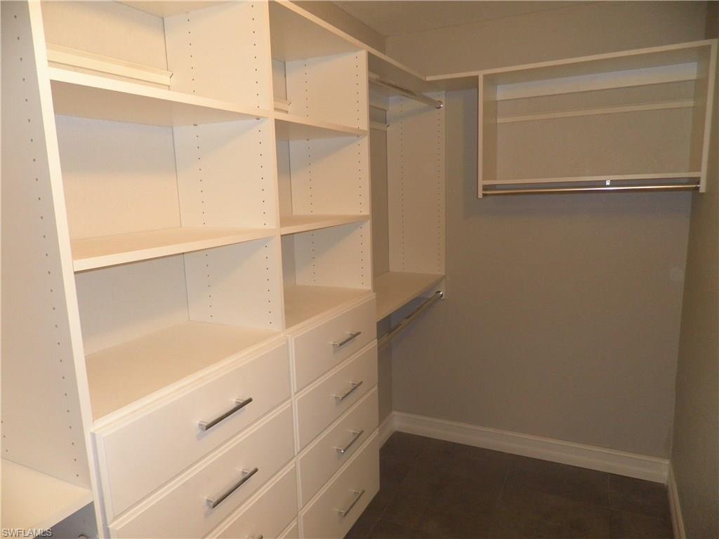 THE PALMS OF BAY BEACH - Residential