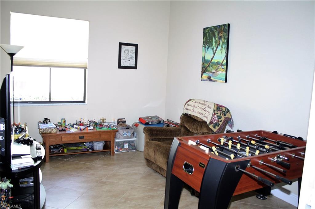 MAPLE RIDGE - Residential