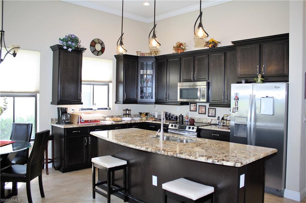 MAPLE RIDGE - Residential