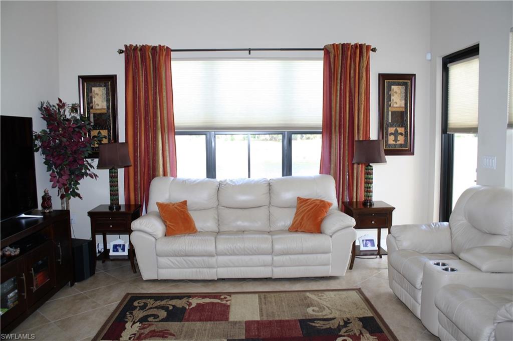 MAPLE RIDGE - Residential