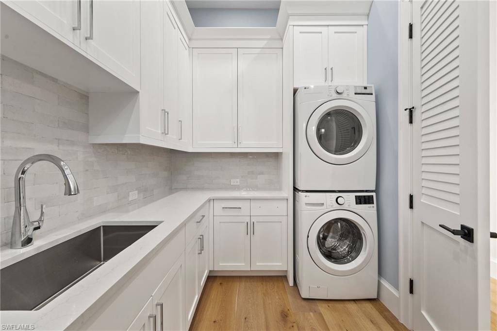 LOGAN WOODS - Residential