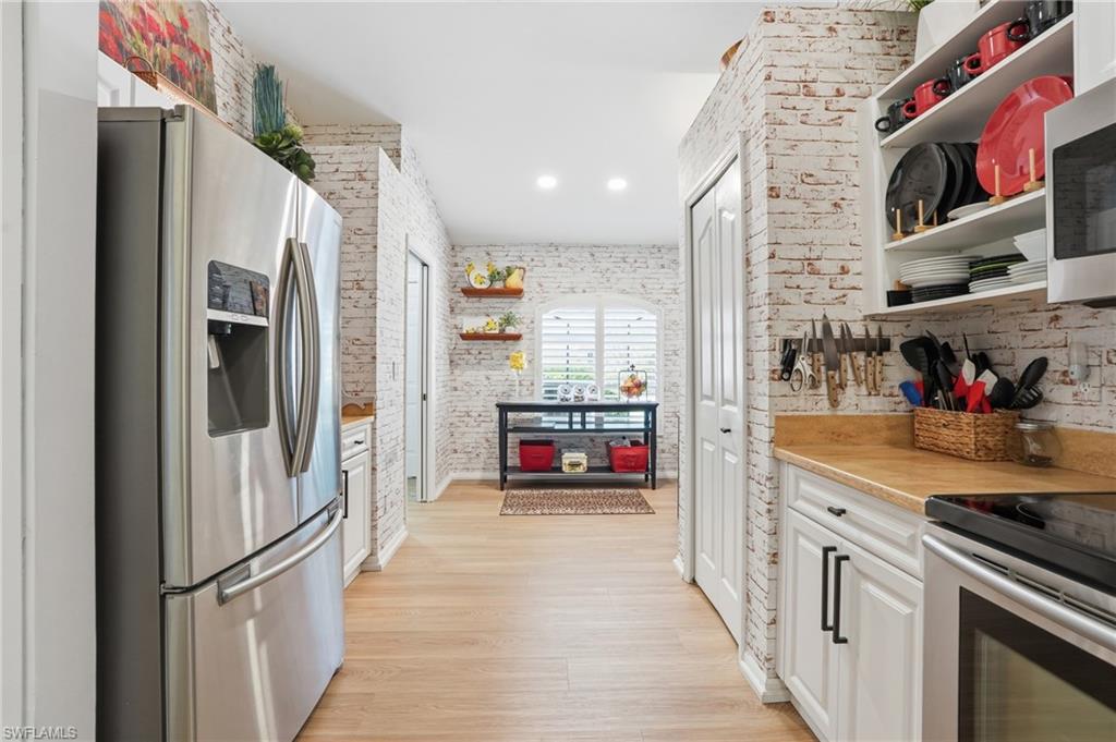 VILLAS OF WHITTENBERG - Residential