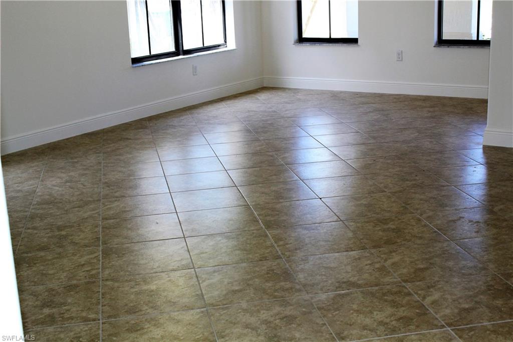 MAPLE RIDGE - Residential