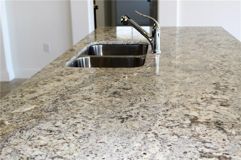 MAPLE RIDGE - Residential