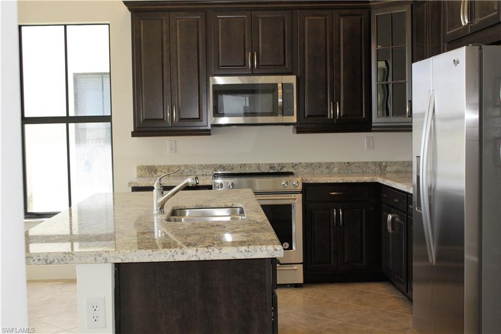 MAPLE RIDGE - Residential