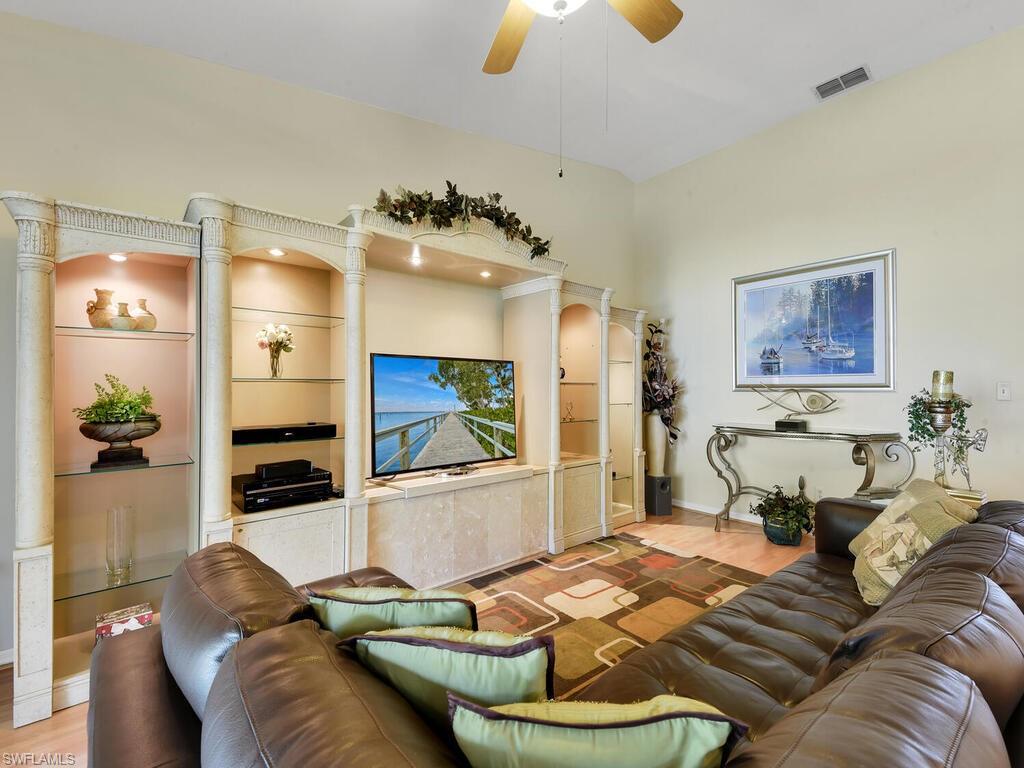 REGENT PARK - Residential