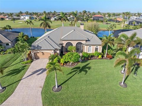 11768 Lady Anne CIR CAPE CORAL FL 33991
