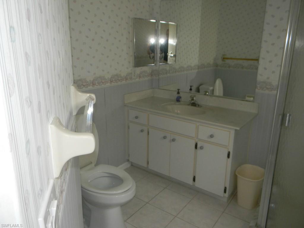 SABAL SPRINGS GOLF AND RACQUET CLUB - Residential