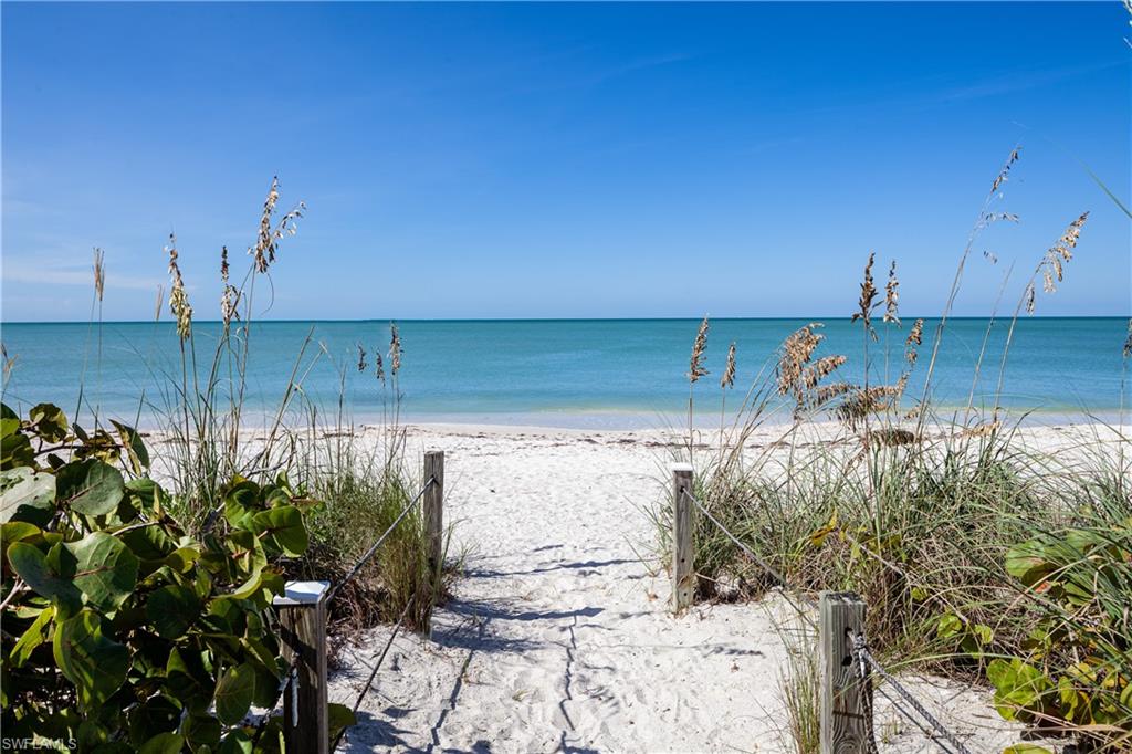 BAYFRONT GARDENS - Land