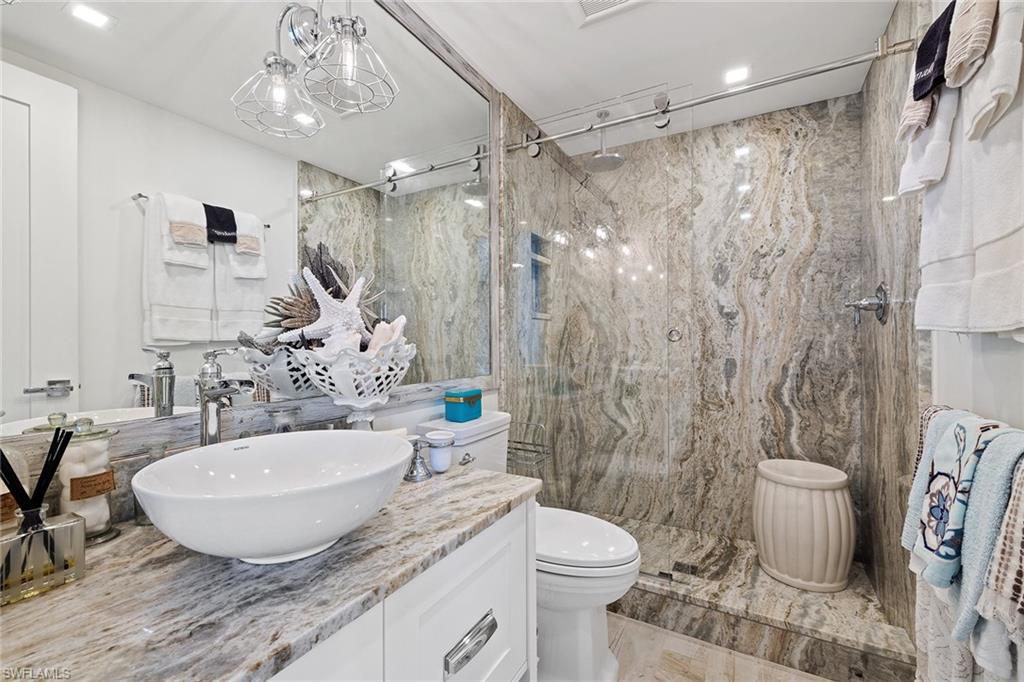 CONTESSA AT BAY COLONY - Residential