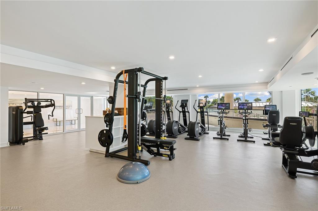 CONTESSA AT BAY COLONY - Residential